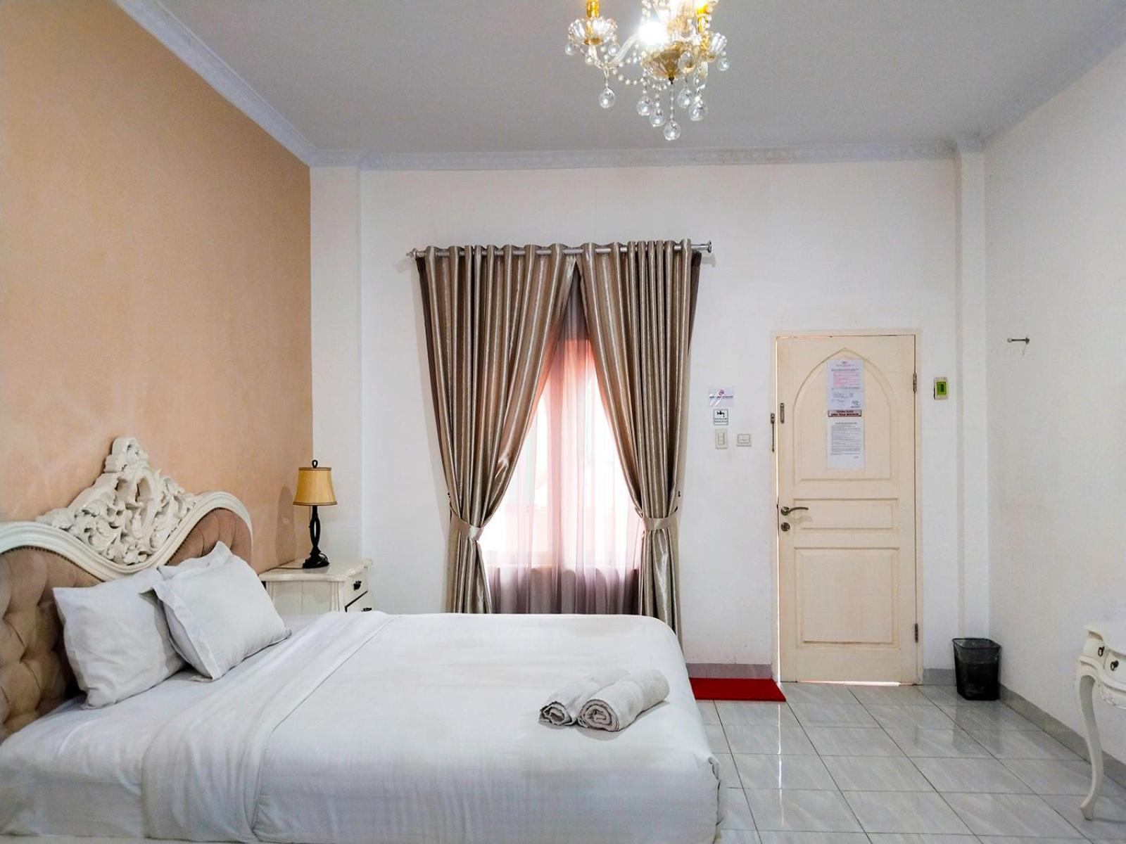 Grand Shaqilla Syariah Hotel Deli Tua Ngoại thất bức ảnh