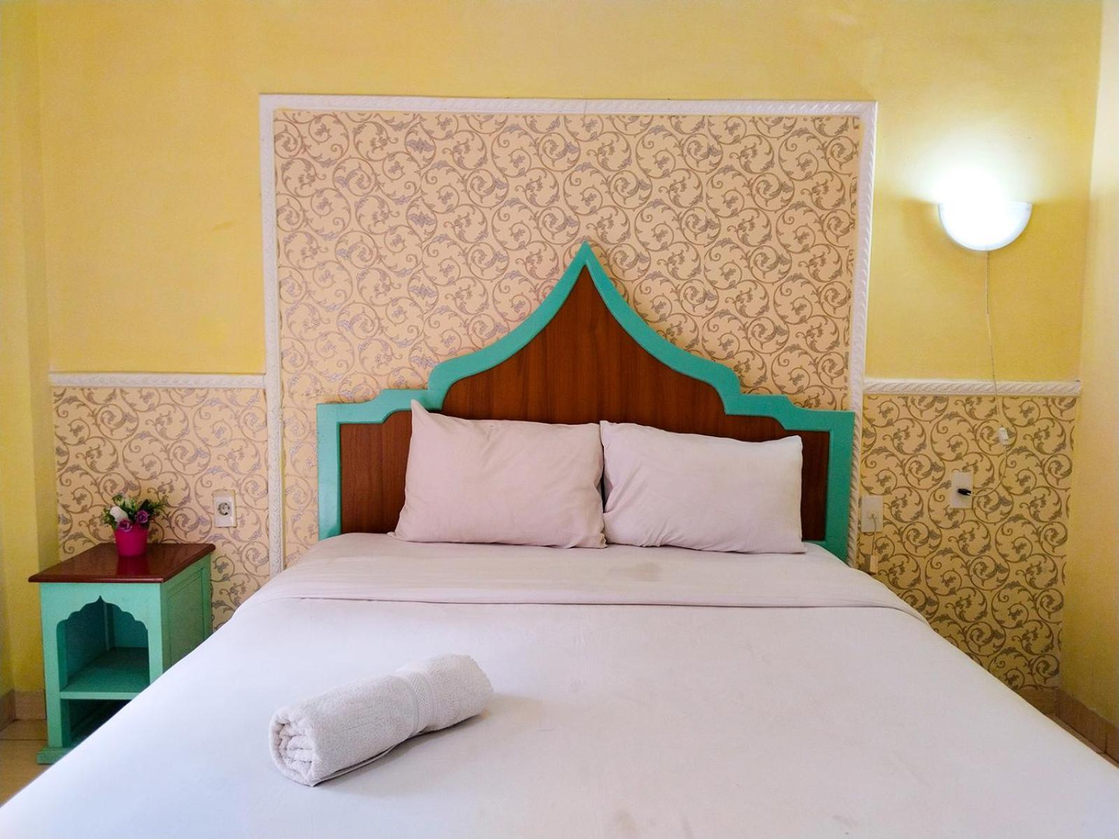 Grand Shaqilla Syariah Hotel Deli Tua Ngoại thất bức ảnh