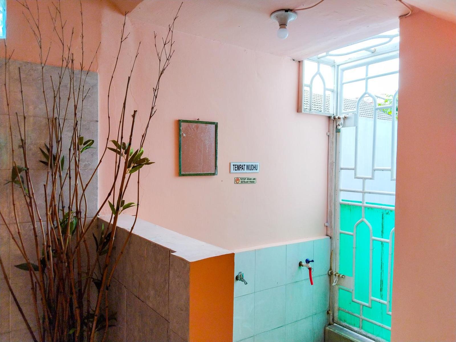 Grand Shaqilla Syariah Hotel Deli Tua Ngoại thất bức ảnh