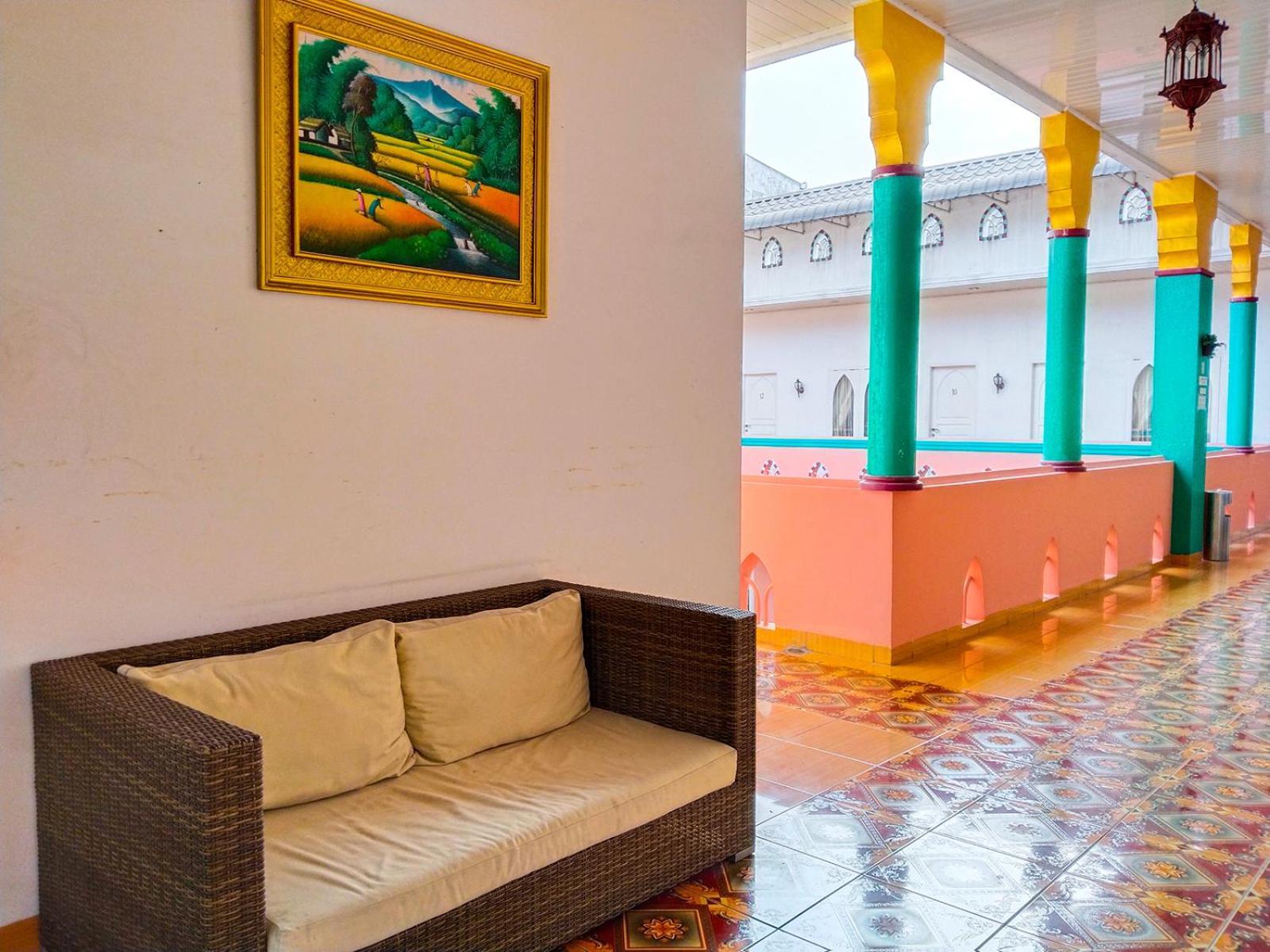 Grand Shaqilla Syariah Hotel Deli Tua Ngoại thất bức ảnh
