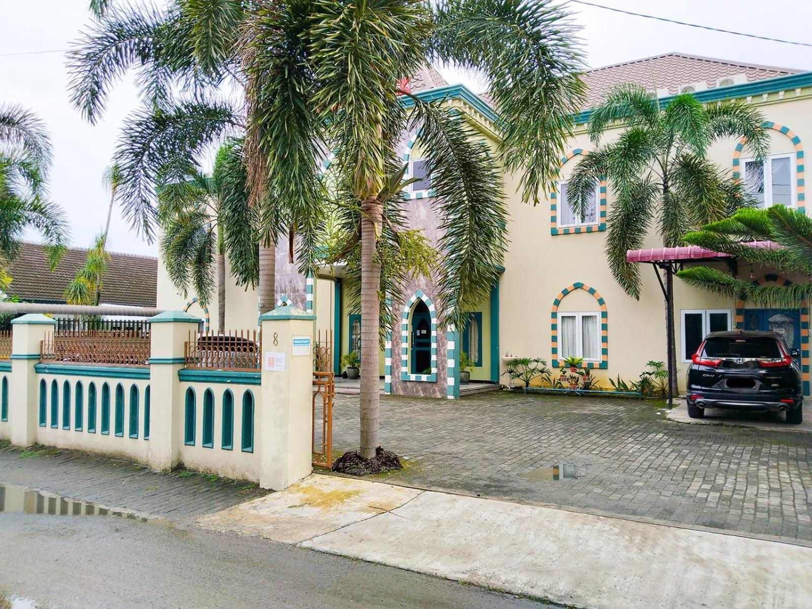 Grand Shaqilla Syariah Hotel Deli Tua Ngoại thất bức ảnh
